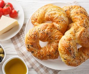 Ten przepis przywiozłam z wakacji w Turcji. Te bułeczki królują w moim domu