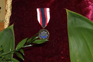 Tarnów. Policjanci pożegnali mł. asp. Artura Tomczaka. Trębacz zagrał wzruszający utwór