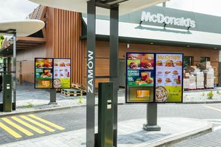 Masz Smaka na McWrapa Teriyaki? Myślami jesteś już w Maku. Chwyć azjatycką nowość i leć dalej! 