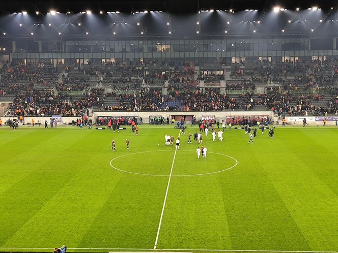 Ciekawe doświadczenie w trakcie meczu Pogoń Szczecin - Lech Poznań 