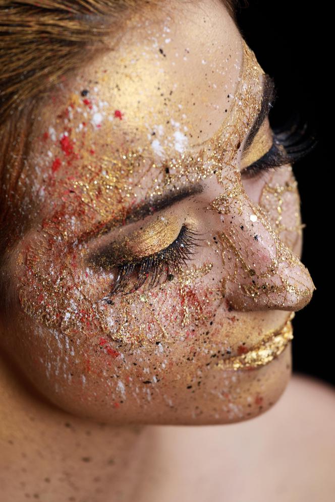 Makijaż w wykonaniu Pauli Krawczyk, modelka: Karolina Baran