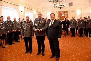 Białystok. Od 30 lat są związani z policją. Zobacz kto został wyróżniony