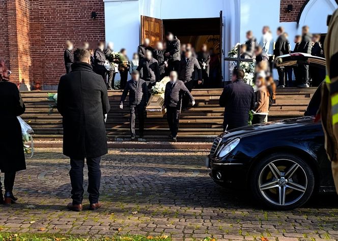 Pogrzeb 17-letniego Łukasza z Woli Osowińskiej