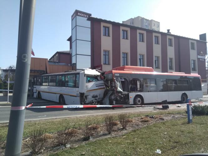 Rzeszów. Zderzenie dwóch autobusów [GALERIA]