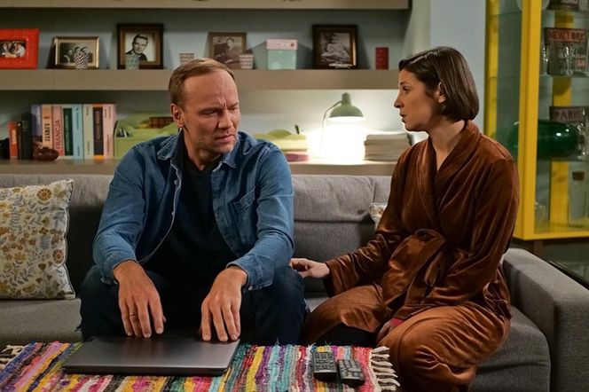 Pierwsza miłość. Kinga (Aleksandra Zienkiewicz), Janek (Maciej Mikołajczyk)