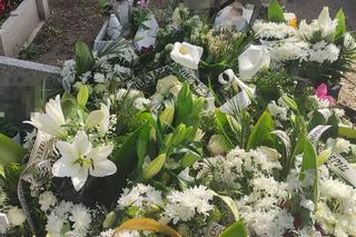 Łukasz zginął wjeżdżając pod pociąg i został pochowany razem ze swoim bratem, który zmarł zaraz po porodzie