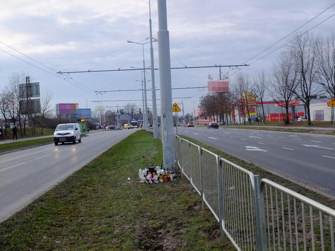 Tragiczny wypadek w Lublinie. Zginęło 3 nastolatków. Pędzili 150 km/h. "Jak zginąć, to w dzień przed Trzech Króli!"