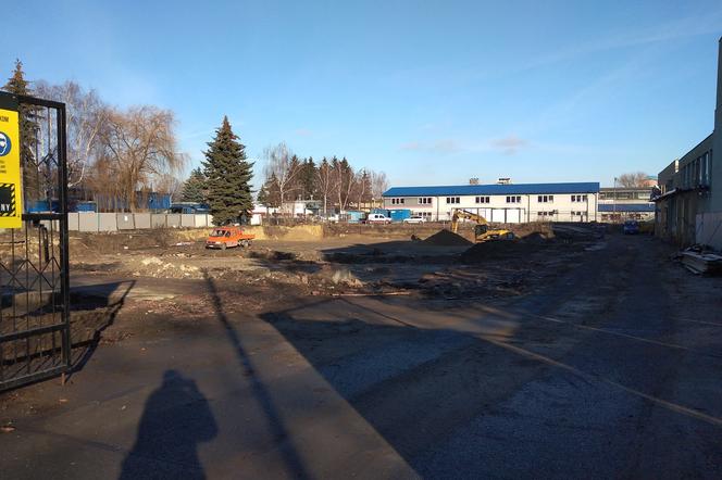 Rzeszów: Ruszyła budowa basenu dla skoczków przy ul. Matuszczaka