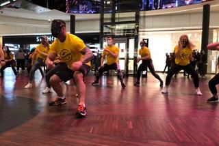 Flashmob w Manufakturze. Trenerzy z Łodzi chcą ratować branżę fitness