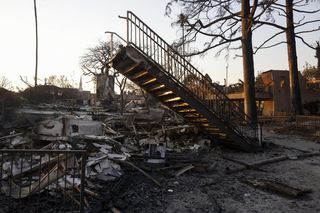 Są postępy w gaszeniu pożarów w Los Angeles