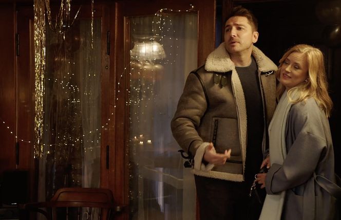 	M jak miłość odc. 1858. Sylwester w siedlisku.  Julia (Marta Chodorowska), Dima (Michaił Pszeniczny)