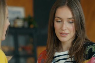 Barwy szczęścia, odcinek 3154: Grażyna (Kinga Suchan), Madzia (Natalia Sierzputowska)