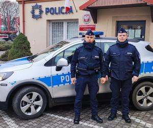 Stracił przytomność podczas jazdy. Pomogła mu „patrolówka”