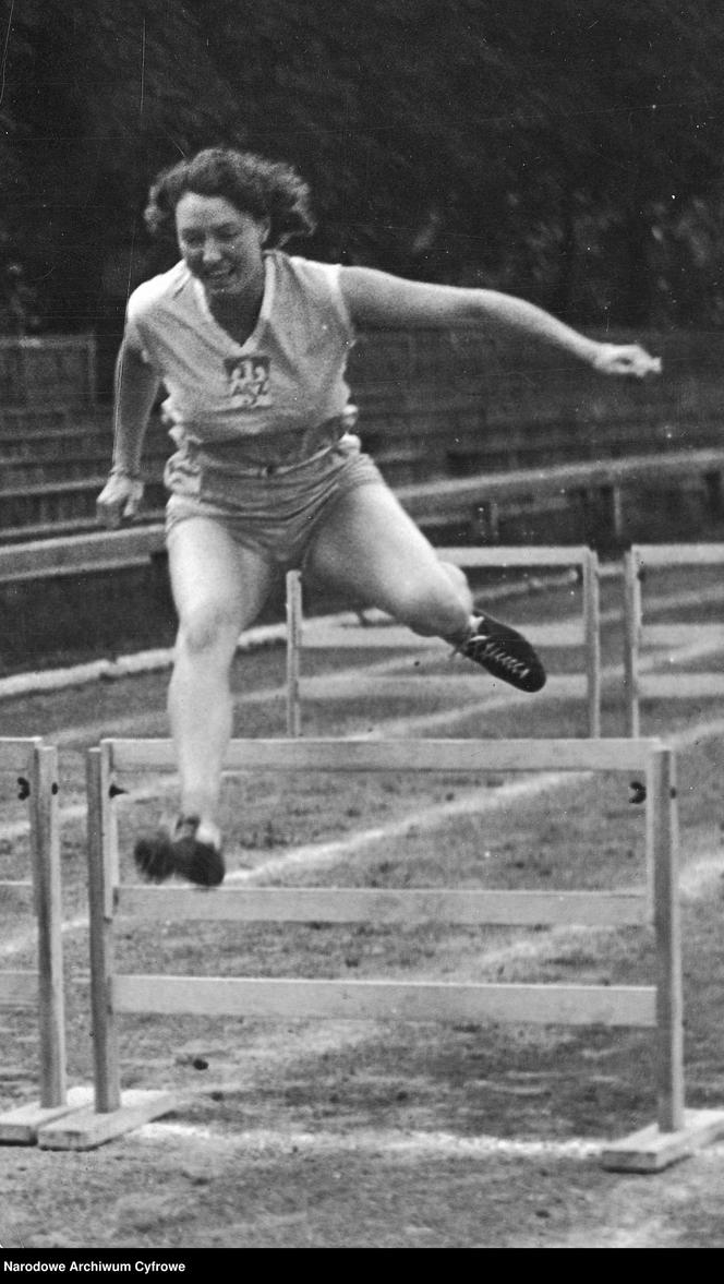 Halina Konopacka - pierwsza polska rekordzistka w lekkoatletyce oraz zdobywczyni pierwszego złota na olimpiadzie
