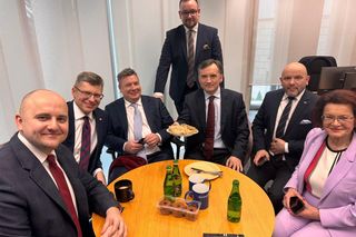 Ziobro o Tusku: Zbity naleśnik. Zembaczyński przez naleśnika prawie wywinął orła