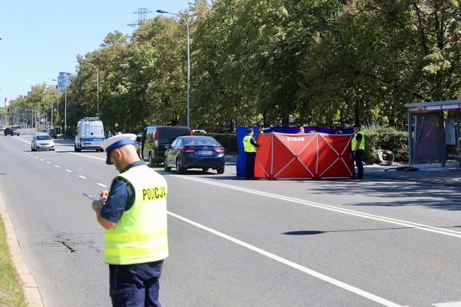 Wypadek na ul. Woronicza w Warszawie. Kierowca potrącił 10 osób 