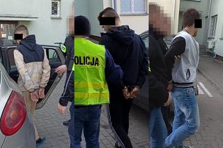 Biała Podlaska. Nagrywali jak katują 18-latka. Zatrzymano 3 osoby. 23-latek szczuł policjantów psami