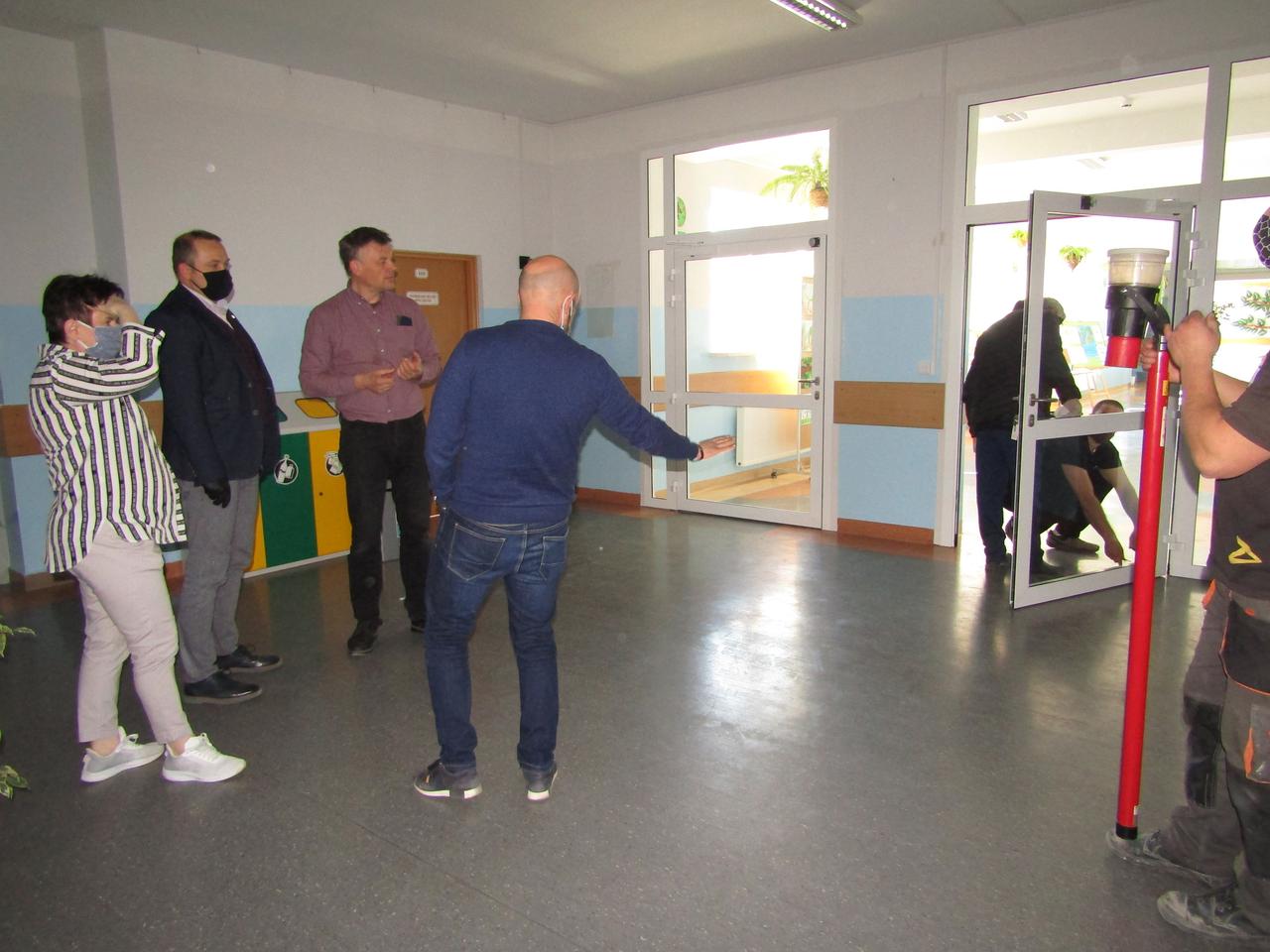 Szkoły zamknięte - to dobra okazja, aby przeprowadzić inwestycje