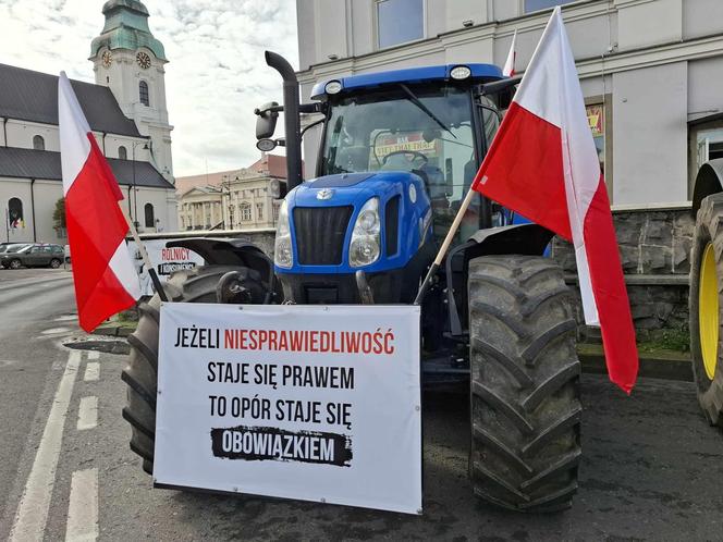 Kalisz. Rolnicy protestowali przed biurami poselskimi 