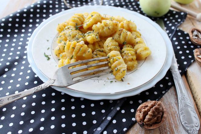 dyniowe-gnocchi-z-maslem-i-bazyliowymi-chipsami.jpg