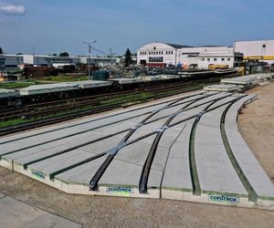 Kraków buduje Warszawie plac Zawiszy. Byliśmy w fabryce, gdzie powstanie 121 elementów wielkiej układanki