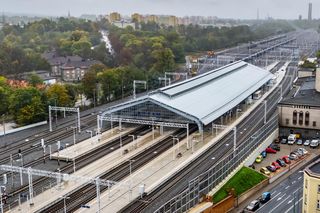 Bytom. Hala peronowa na dworcu po remoncie