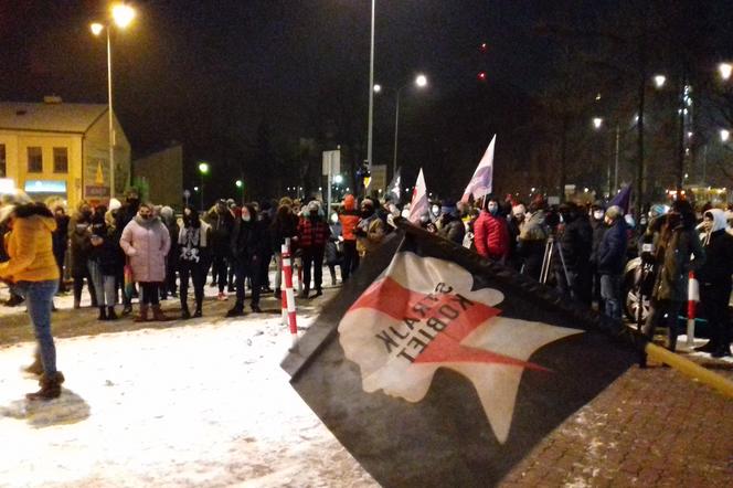 Wracamy na ulice. Kolejny protest  w obronie praw kobiet w Kielcach