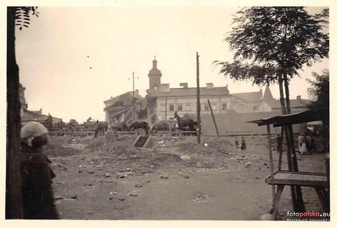 Tak wyglądał Lublin po bombardowaniu. Ogrom zniszczeń był niewyobrażalny! Zobacz zdjęcia