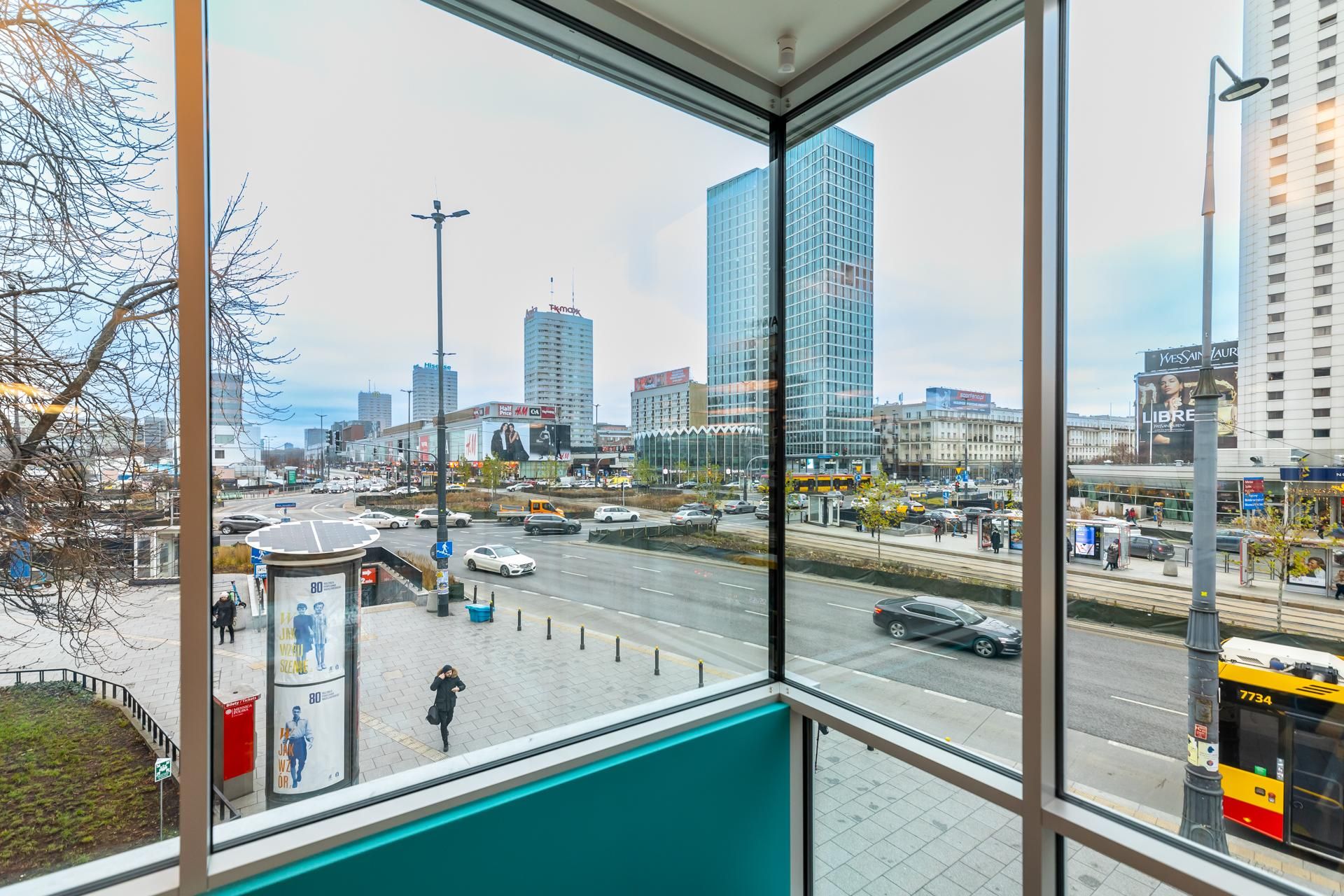 Wnętrza odnowionej "Cepelii" w Warszawie