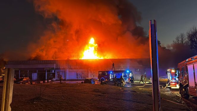 Pożar sklepu z chińską odzieżą w Rudzie Śląskiej