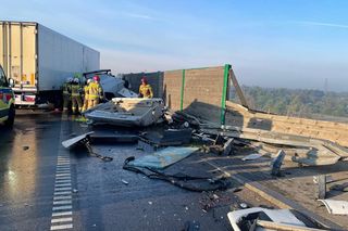 Wypadek na A1. Jedna osoba w szpitalu. Są objazdy