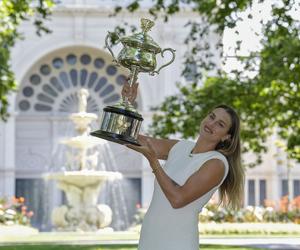 Aryna Sabalenka świętuje zwycięstwo w Australian Open