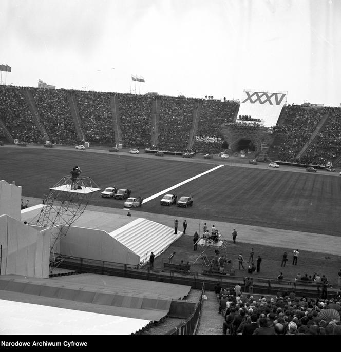 Manifestacja młodzieży na Stadionie X-lecia - 22 lipca 1979 r.