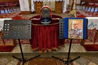 Przejmujące pogrzeby zamordowanych policjantów z Wrocławia. Tłumy żegnają funkcjonariuszy