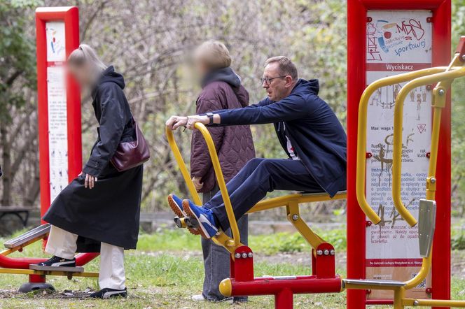 Były minister z PiS Robert Telus na siłowni