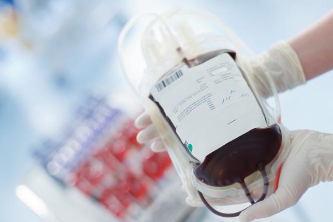 Transfuzja krwi i/lub preparatów krwiopochodnych: kiedy jest konieczna?