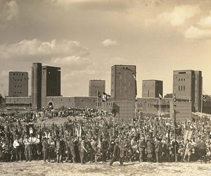 Ten obiekt na Mazurach miał przypominać krąg ze Stonehenge. Dziś pozostały po nim ruiny