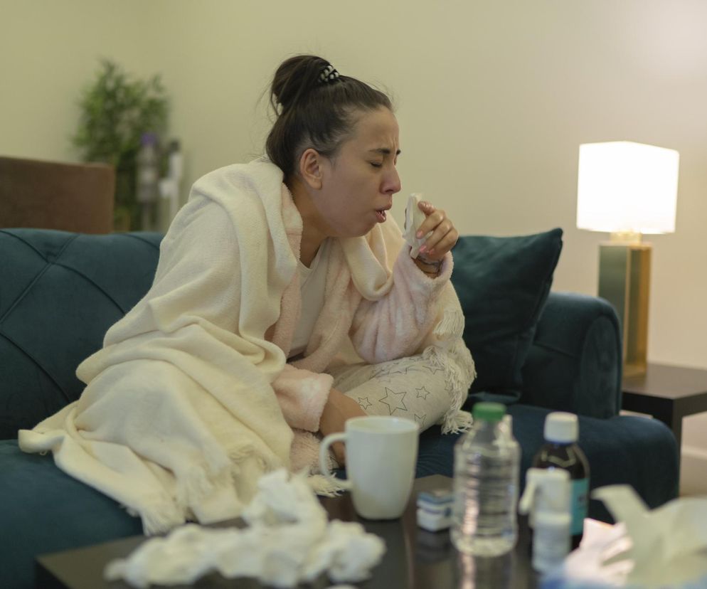 Groźny wirus atakuje nie tylko dzieci. Sprawdź, jakich objawów nie możesz lekceważyć