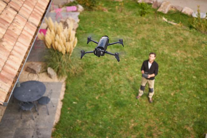 Dron z kamerą termowizyjną na pokładzie