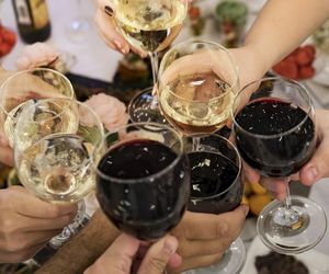 Ten alkohol to mniejsze zło. Hepatolożka wskazuje na konkretny trunek