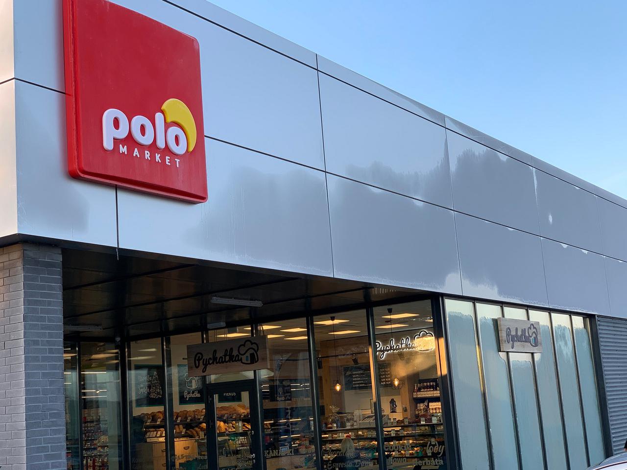 Największa sieć polskich marketów otwiera kolejne sklepy. Polomarket ma już prawie 300 placówek