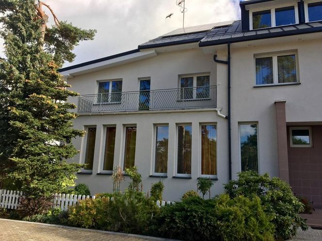 Kompleksowa termomodernizacja domu: wymiana instalacji grzewczej, docieplenie dachu i elewacji