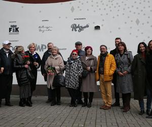 Tym muralem oddano hołd pamięci Ireny Kwiatkowskiej. Aktorka miała wielkie marzenie przed śmiercią