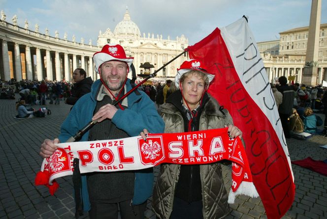 Tak wyglądał pogrzeb Jana Pawła II w Watykanie