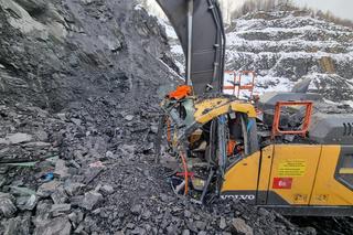 Makabryczny wypadek w kopalni w Wiśle! Skały przysypały operatora koparki [ZDJĘCIA]
