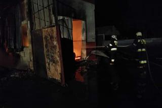 Pożar hali w Zwoleniu. 20 zastępów straży pożarnej walczyło z ogniem!
