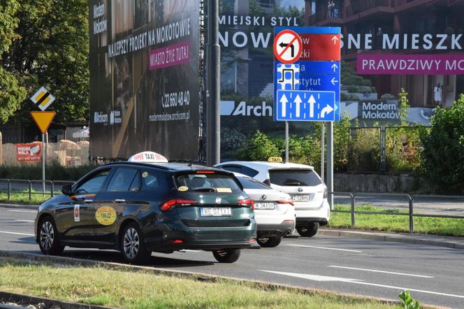 Najgorsze rondo w stolicy po nowemu. Kierowcy mają przestać się gubić na Kercelaku