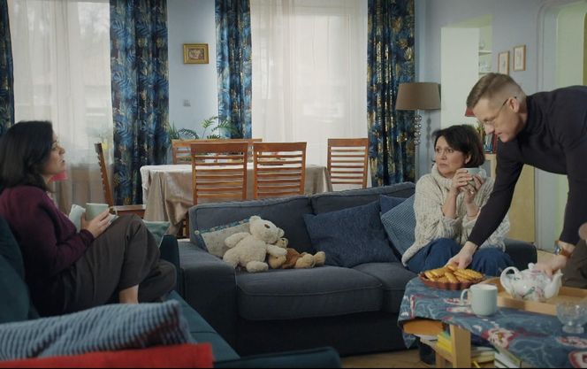 M jak miłość odc. 1864. Marysia (Małgorzata Pieńkowska), Kinga (Katarzyna Cichopek), Piotrek (Marcin Mroczek)