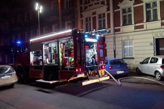 Gniezno. Dwie osoby zginęły w pożarze kamienicy przy ul. św. Wawrzyńca