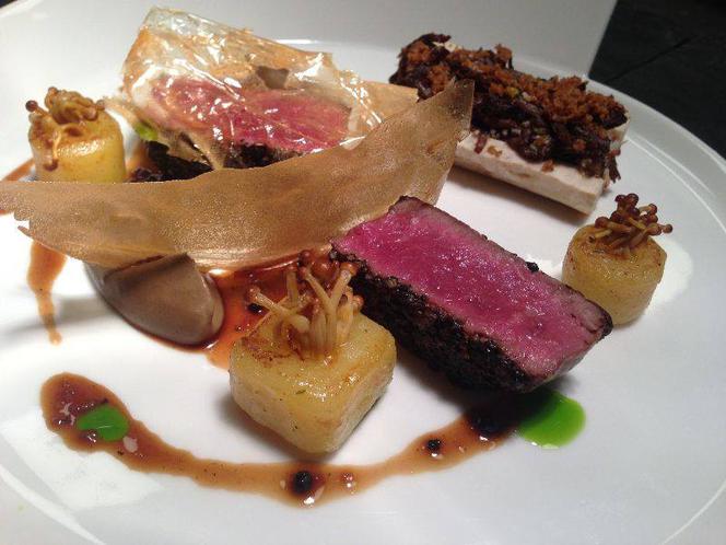 Gdzie zjeść business lunch w Warszawie? Oto najlepsze restauracje na spotkanie biznesowe! [PRZEGLĄD]